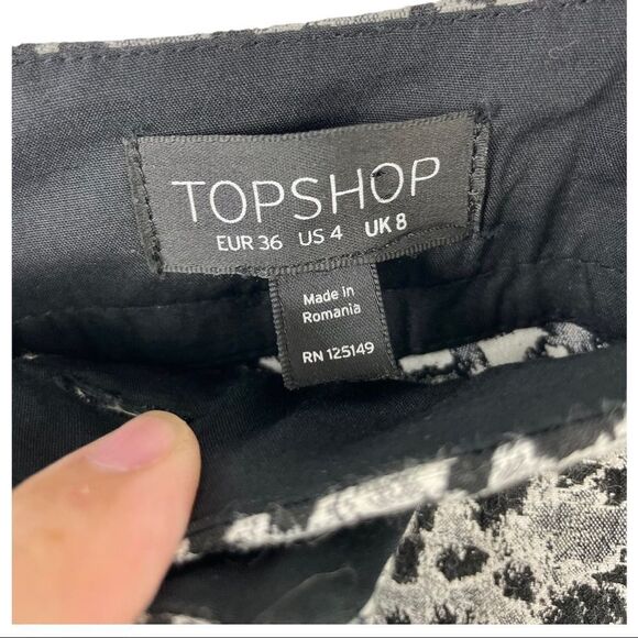 TOPSHOP Leopard Print Cigarette Trousers Size 4 - Picture 5 of 5